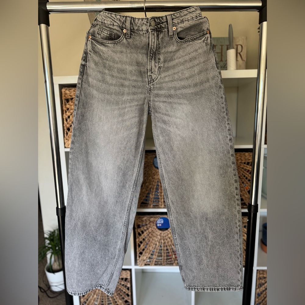 H&M Loose Fit Jeans
